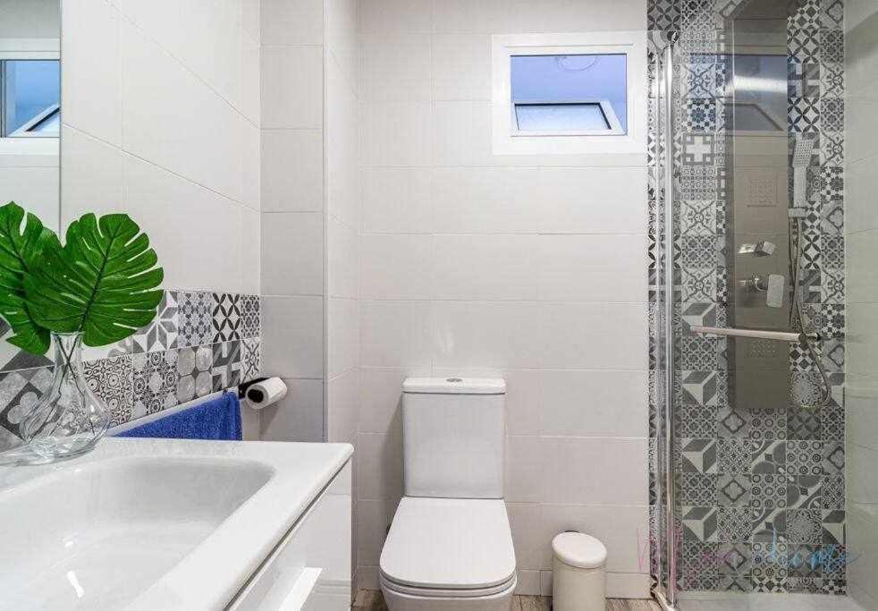 Apartamento 1 En Estadio Sevilla 6 Plazas Y Metro ภายนอก รูปภาพ